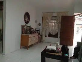 Dijual cepat Rumah di Kuricang Bintaro sektor 3A
