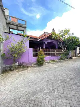 Dijual Rumah Lokasi Strategis Hanya 50 meter dari Jalan Gejayan Yogyak