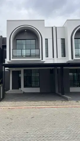 Dijual Rumah 2 Lantai di Cluster Welton Hiera BSD, Tangerang Selatan