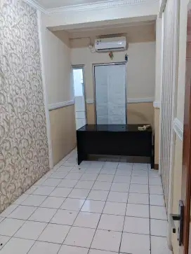 Sewa ruang  kantor private office