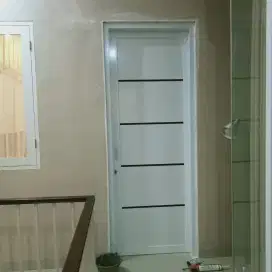 Kusen dan pintu aluminium kamar tidur warna putih