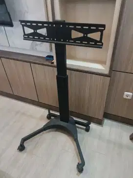 Jasa sewa standing bracket + TV (50 Inch)