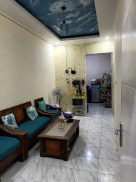 Dijual Cepat dan Murah aja 1 Set Kursi dan Meja Kayu Jati