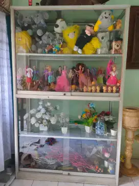 Etalase kaca bekas