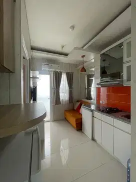 GREEN PRAMUKA JUAL! Apartement di Atas Mall Furnish Cakep
