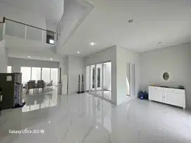 Rumah mewah siap huni Pasadena Grand Residences