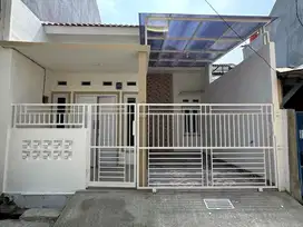 Di jual rumah bangunan baru 1lt di pesona anggrek