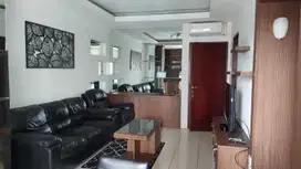 Sewa Apartemen Mediterania 2 Lantai Rendah View Pool 3+1 Bed Jakarta