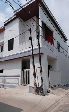 Dijual Rumah Baru 2 Lantai Di Harapan Indah Kota Bekasi