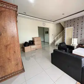 Rumah Golflake Residence 8x15 furnish bagus
