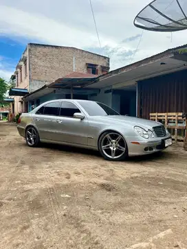 MERCEDES BENZ E240 ELEGANCE