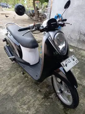 Scoopy thn 2011 karbu