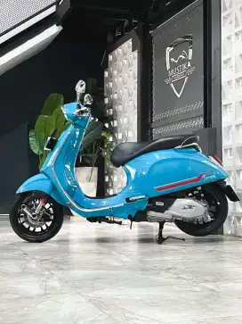 Super Keren ‼️Piaggio Vespa Sprint S 150 ABS th 2022 - Radhe Mustika