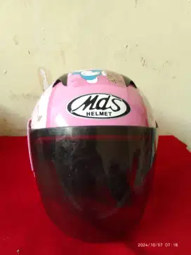 Helm anak merk MDS