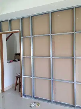 Wall Moulding Sekat Plafon Partisi PVC GRC Gypsum Jasa Tukang Pasang