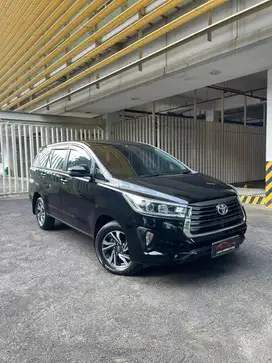 Toyota Innova 2.4 V Diesel AT 2021