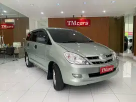 Toyota Kijang Innova 2005 Bensin