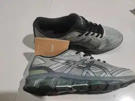 Sepatu Asics gel