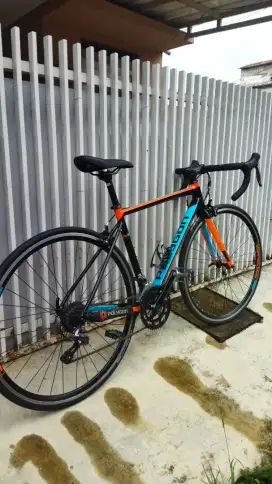 Polygon Stratos 2 M like new