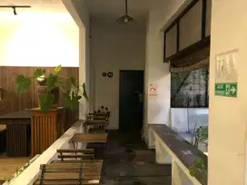 disewakan gedung 4 lantai bekas resto di rungkut kidul industri