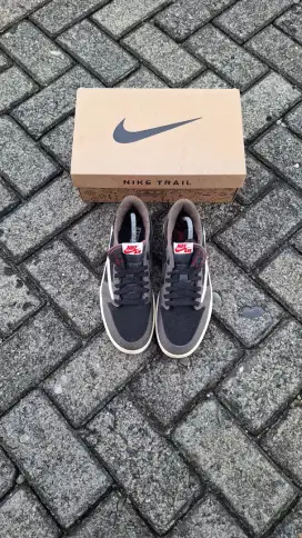 SEPATU NIKKE JORD TRV