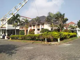 Rumah HOOK Graha Estetika Dekat UNDIP Tembalang