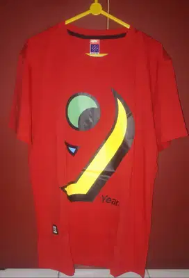 Jual T Shirt Kizaru ( BARU ) .. SIZE L .. Warna Merah ..