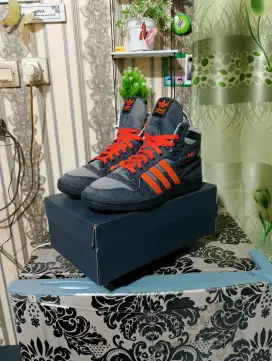 Sepatu Adidas High