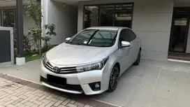 (Low Km)(CASH)TOYOTA COROLLA ALTIS 1.8 V AT A/T 2014 2015 LIKE NEW