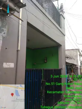 Jual butuh cepat. For sale Rumah 2lt, kokoh, siap huni, SHM,Strategis.