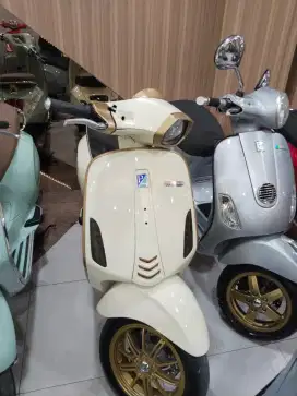 PIAGGIO VESPA SPRINT IGET ABS 150 2018 PERFECT CONDITION