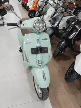 PIAGGIO VESPA PRIMAVERA IGET ABS 150 2022 PERFECT CONDITION