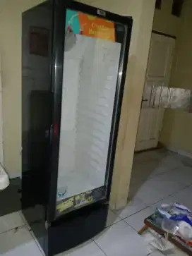 CHILLER SHOWCASE RSA 282L