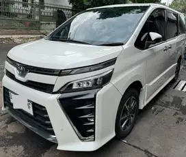 Toyota voxy 2018 bandung