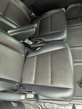 Toyota voxy 2018 bandung
