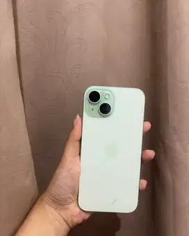 Iphone 15 128 ibox garansi