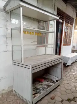 Rak jualan nasi