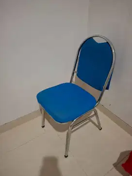 Kursi kantor bekas