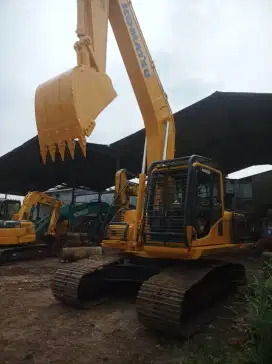 Dijual Beko Komatsu PC200-8 Hydraulic Excavator Tahun 2017 Harga DP