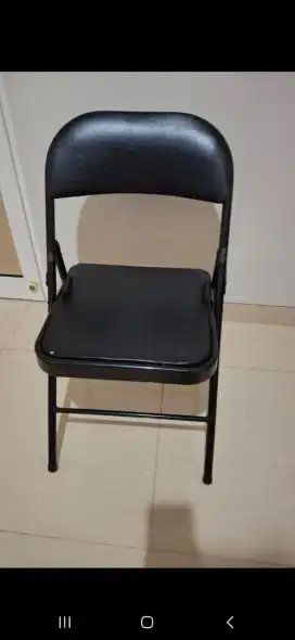 Kursi kantor lipat