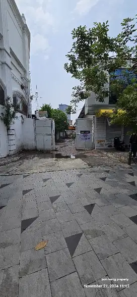 Surabaya Kota. Komersial area. Jln Tunjungan.
