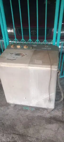 Jual mesin cuci bekas 2 tabung merk sanyo