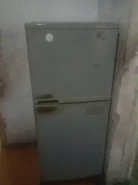 Merek LG 2pintu