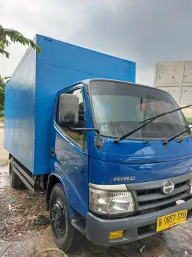 Hino dutro bok orisinil siap pakai