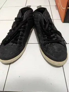 Sepatu skater Macbeth Black
