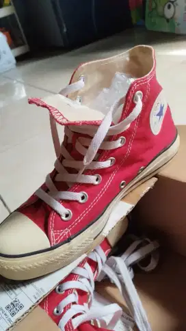 Sepatu converse pre love