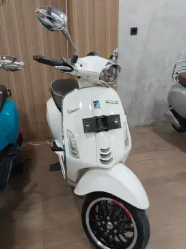 PIAGGIO VESPA SPRINT IGET ABS 150 2021 PERFECT CONDITION