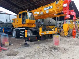 Dijual Mobile Crane Kato KR35H Rough Terrain Crane 35 ton Harga DP