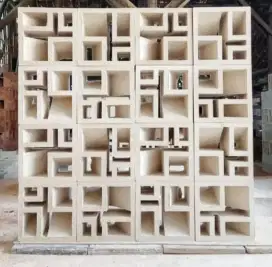 Roster beton minimalis
