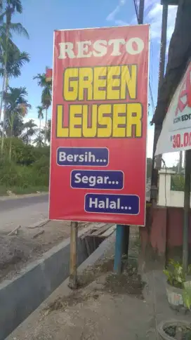 Pria/wanita Pelayan rumah makan